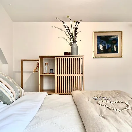 Romantic Wellness BnB Noordwijk-3